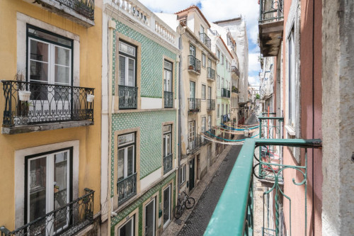 Charming 1-bedroom flat in trendy Bairro Alto