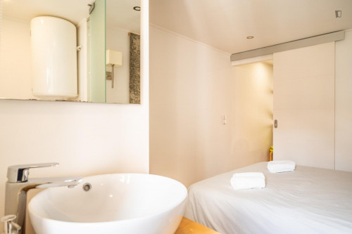 Charming 1-bedroom flat in trendy Bairro Alto