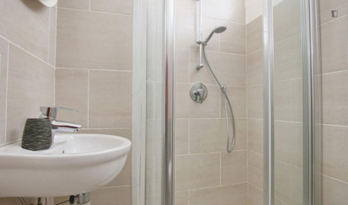 Brilliant 2-bedroom flat in the centre of Como