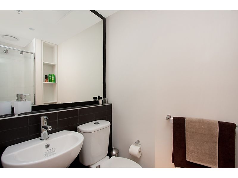  1 Bedroom (Air-Conditioned)  -  Student Living on Villiers, Melbourne | Student Accommodation  - Gallery -  3