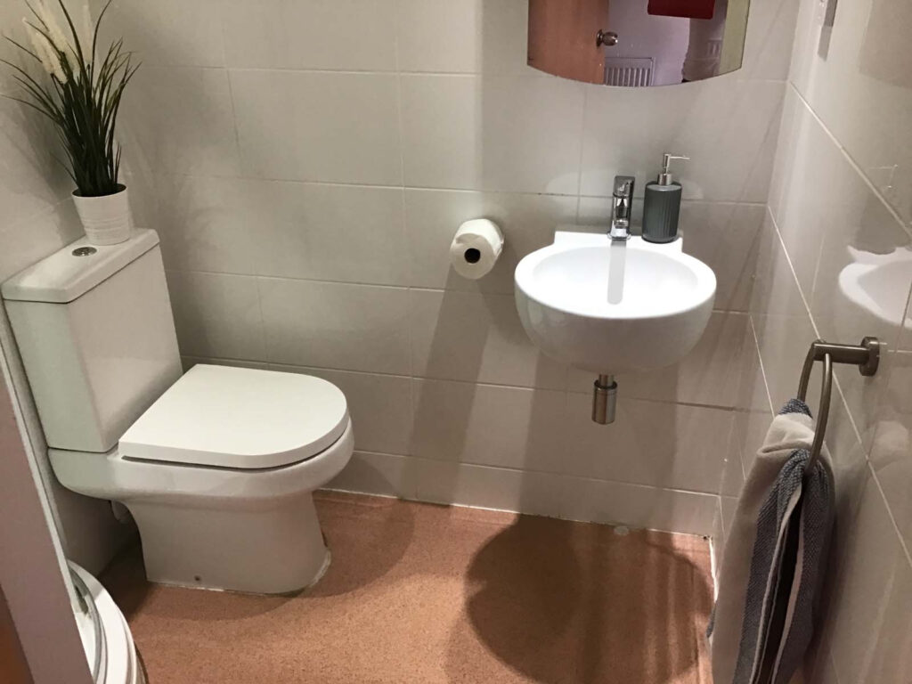  Classic En-Suite Kentish House  -  Canterbury Student Village  - Gallery -  8