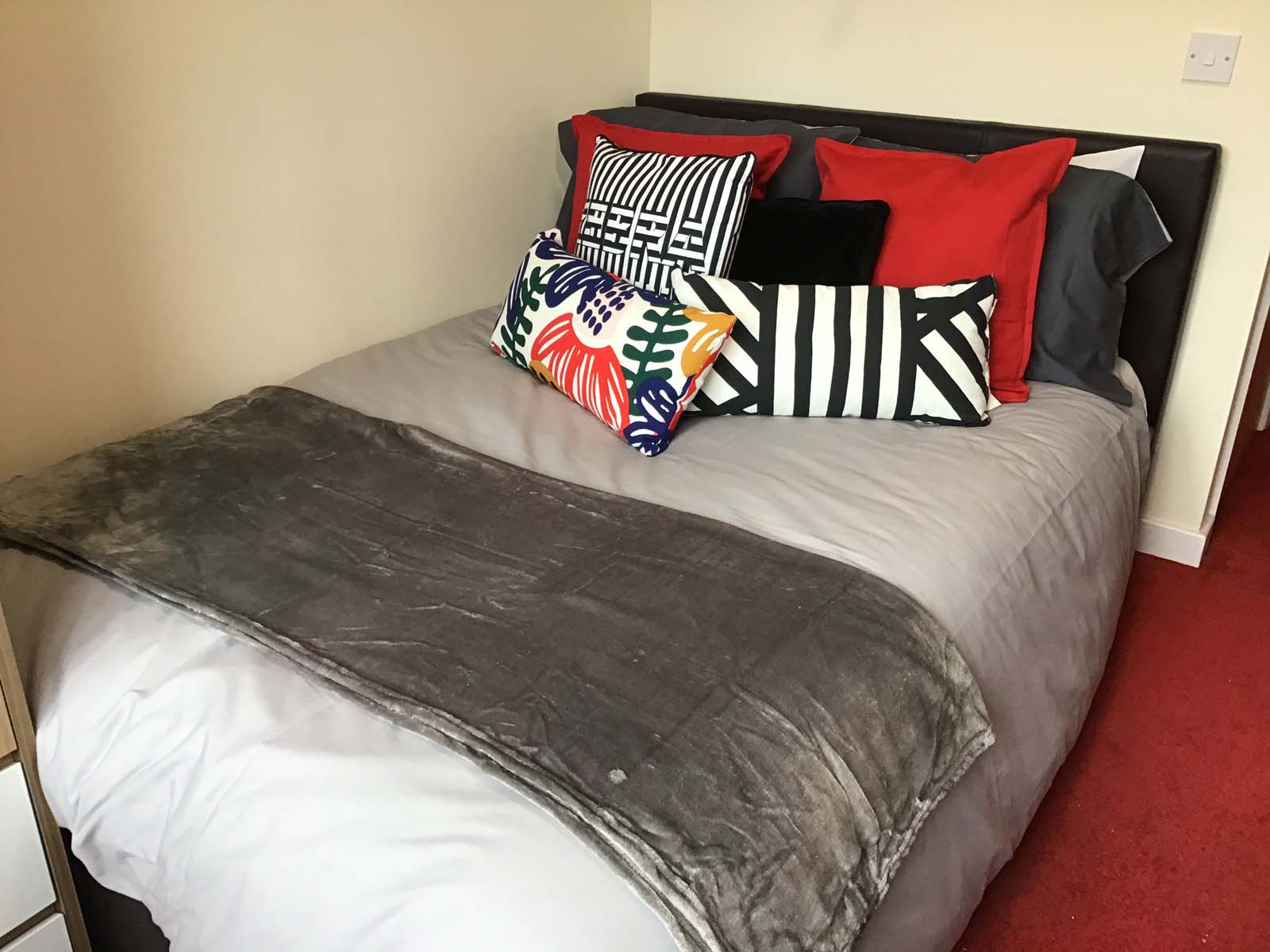  Classic En-Suite Behn Hall  -  Canterbury Student Village  - Gallery -  34