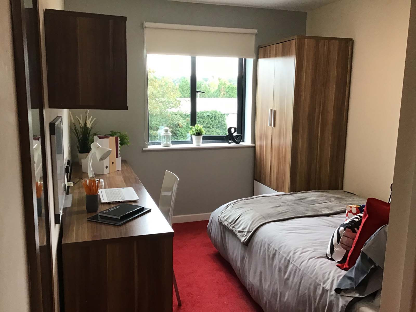  Classic En-Suite Behn Hall  -  Canterbury Student Village  - Gallery -  26