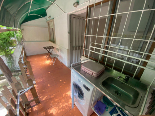 Very nice studio with a back patio, in Entre Campos - Gallery - 7