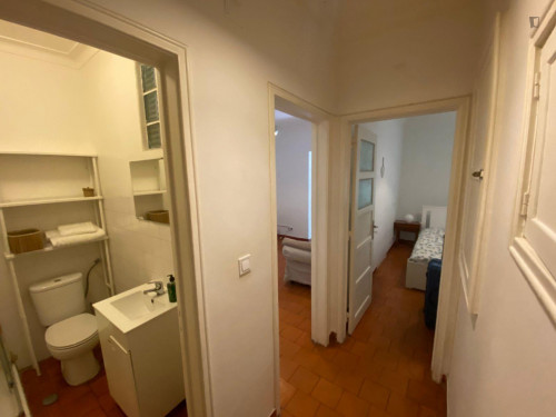Very nice studio with a back patio, in Entre Campos - Gallery - 5