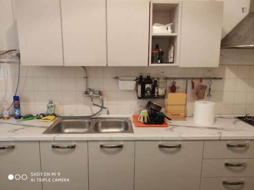 Single bedroom in 3-bedrooms shared apartment in Ancora