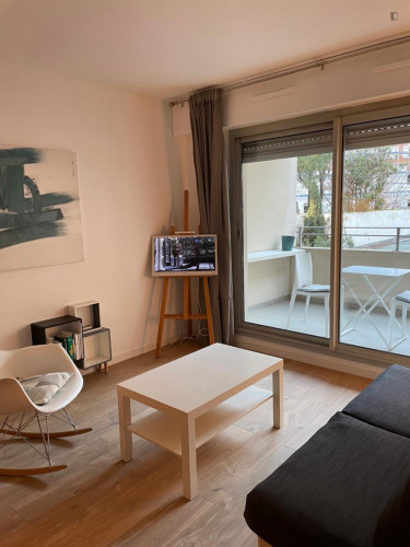 Nice 1-bedroom apartment on Avenue du Prado right next to Place Castellane