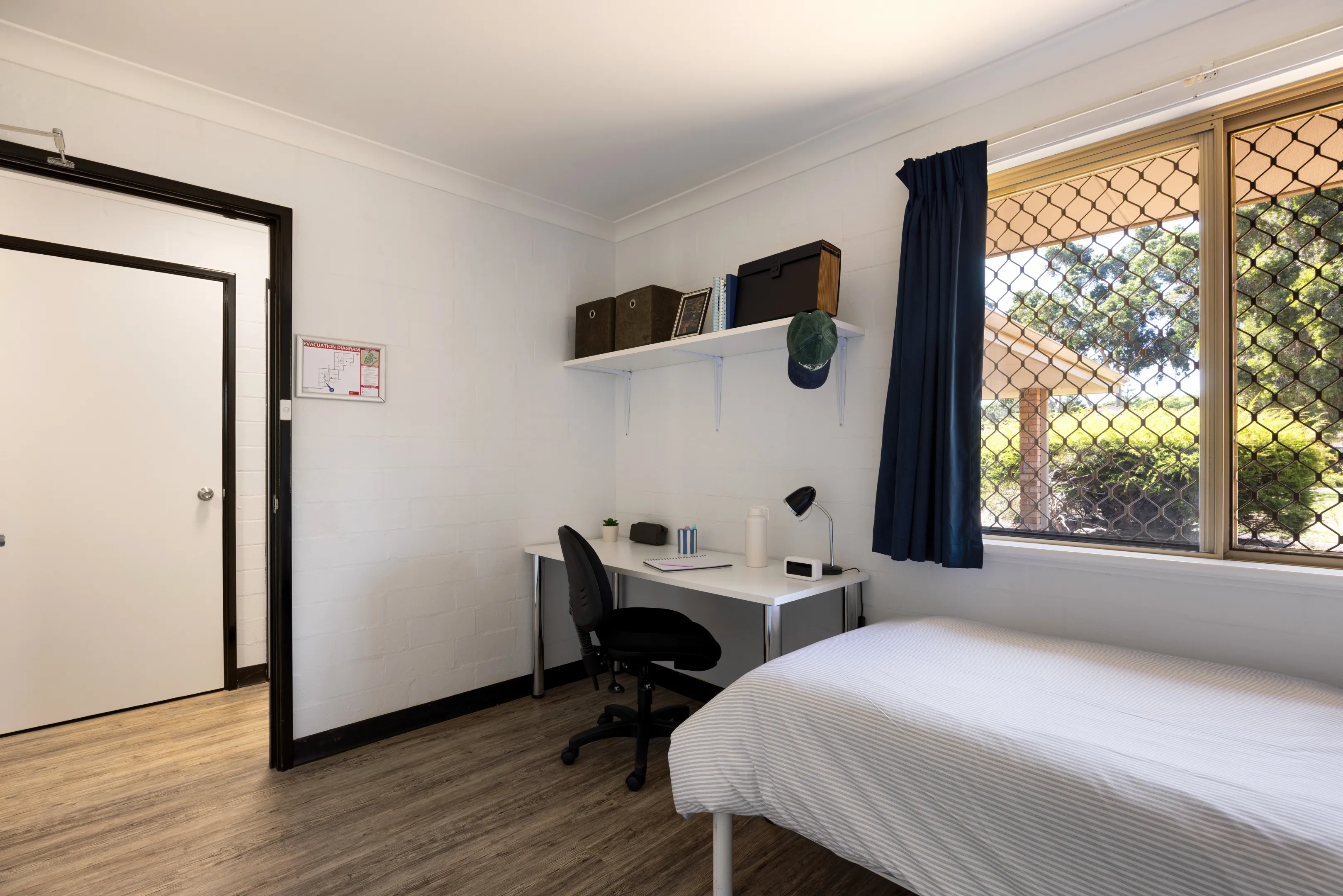  Refreshed 8 Bedroom Apartment  -  UniLodge @ Curtin - Vickery House  - Gallery -  2