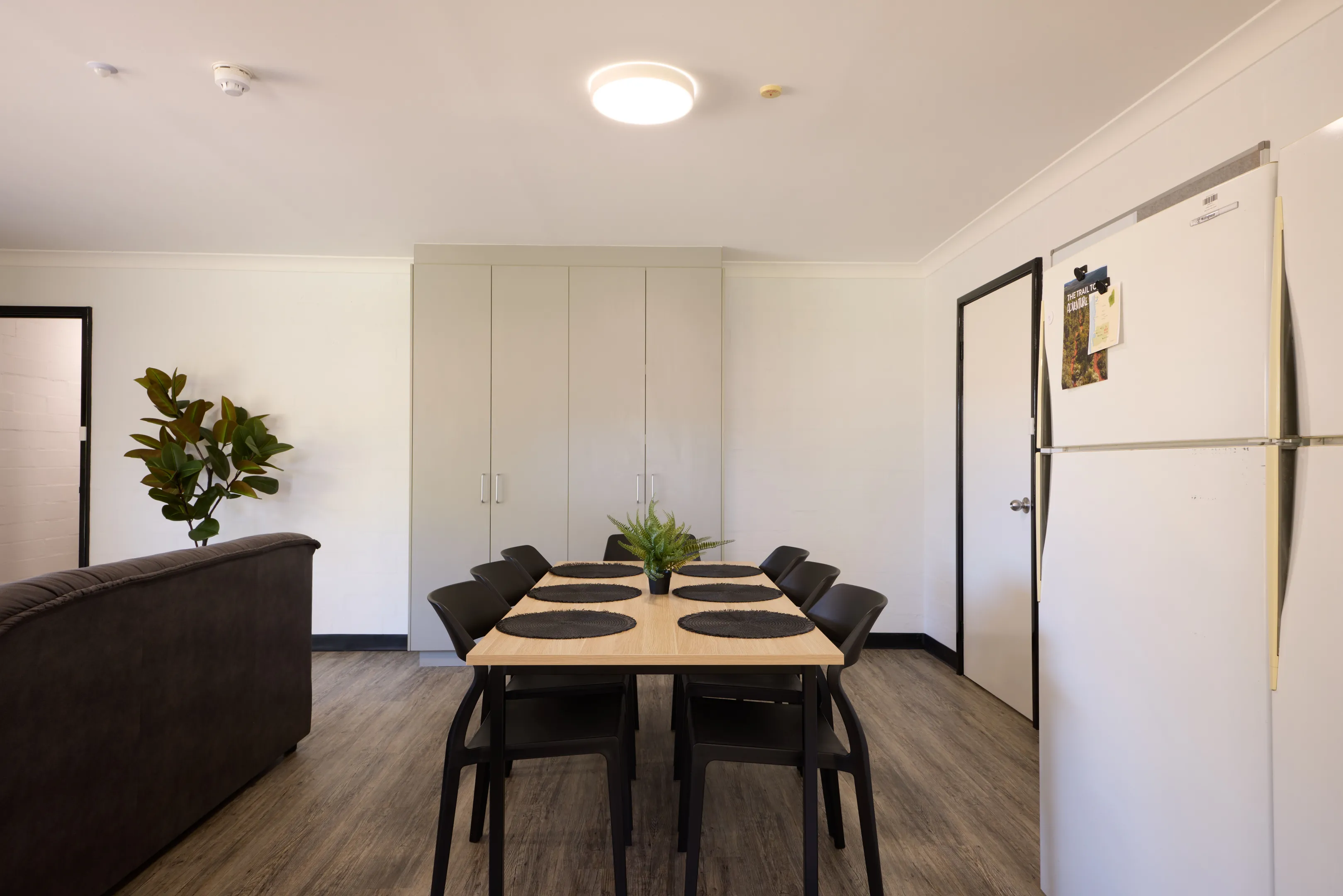  Refreshed 8 Bedroom Apartment  -  UniLodge @ Curtin - Vickery House  - Gallery -  6