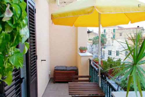 Lovely 1-bedroom apartment in classic Borgo Vecchio