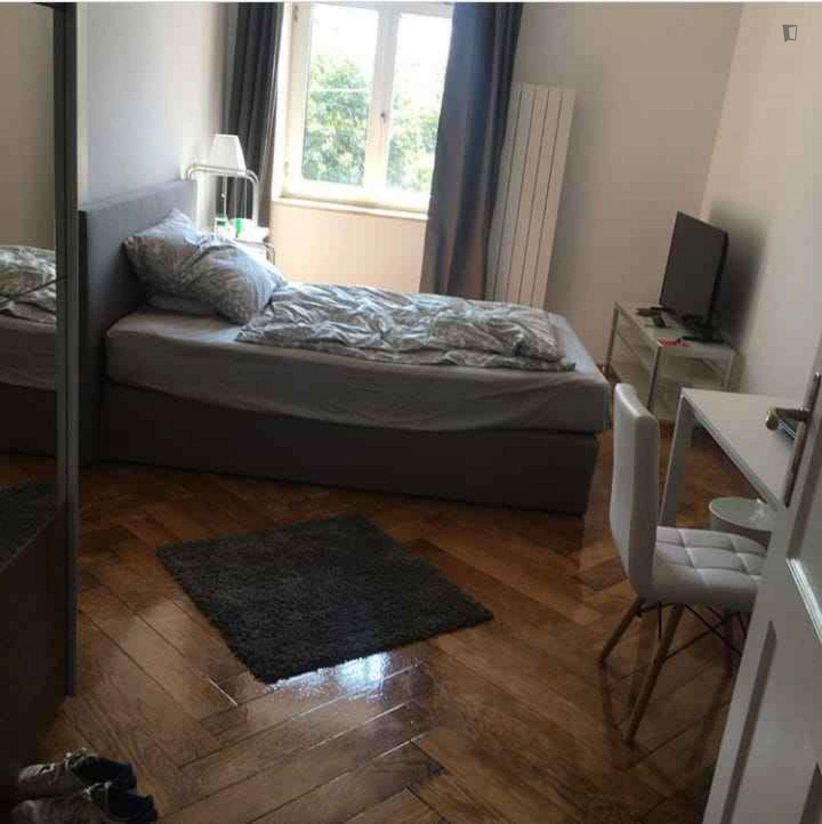  Pleasant Single Bedroom Close To Frühlingsanlagen Park  -  Pleasant single bedroom close to Frühlingsanlagen Park  - Gallery -  1