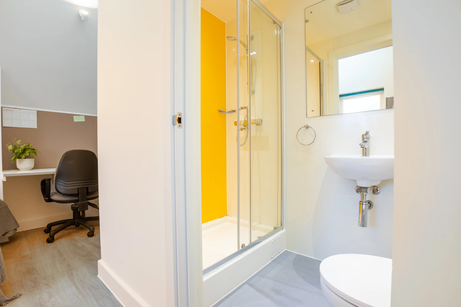  Townhouse Deluxe Studio  -  Elmstead Place  - Gallery -  2