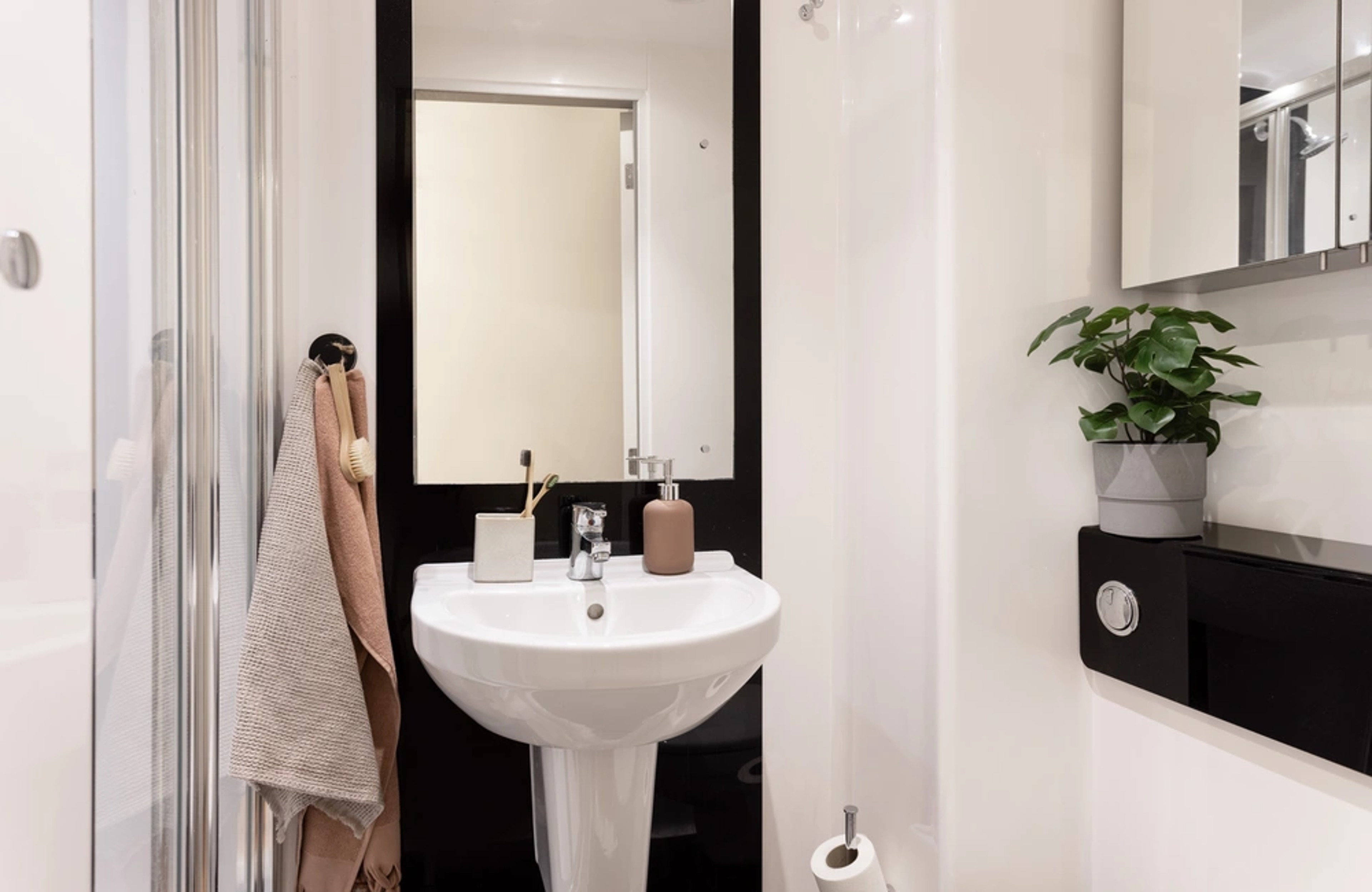  Double Partly Accessible Studio  -  Horizon Heights  - Gallery -  4