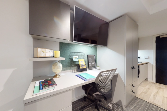 Silver Studio - Canvas City Point - Gallery - 5