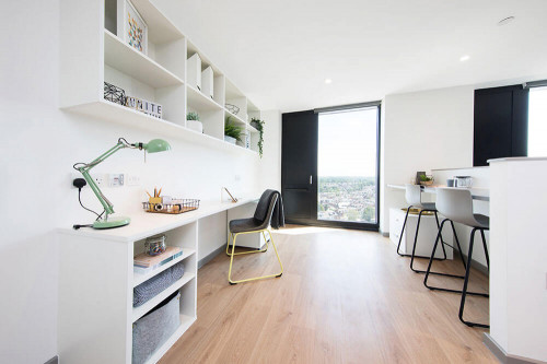  Large Standard Double En-Suite  -  Unite Students Battery Park  - Gallery -  1