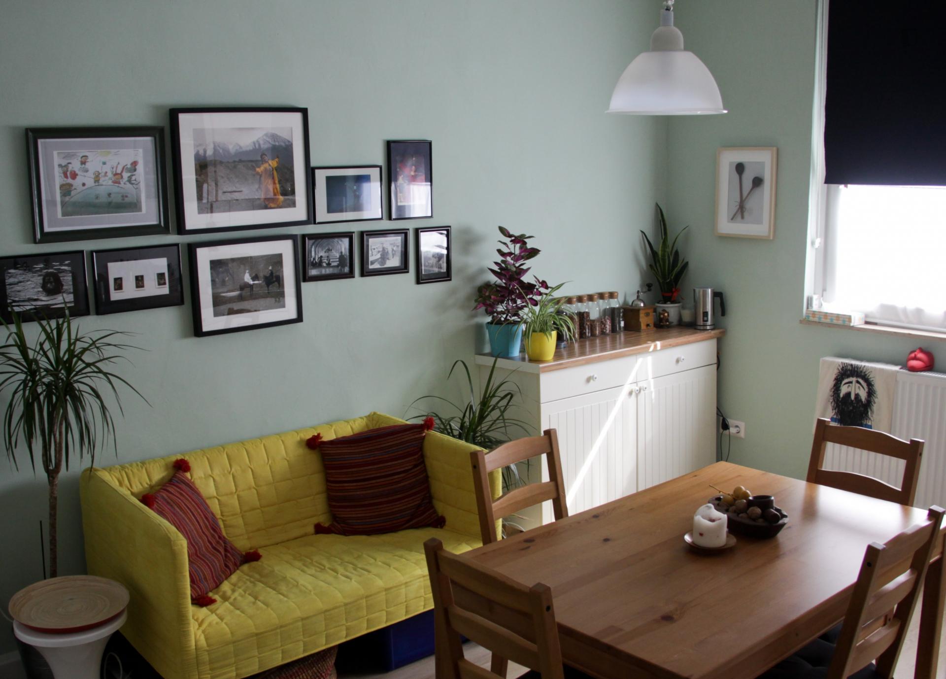Cozy bright Room with Cool Balcony