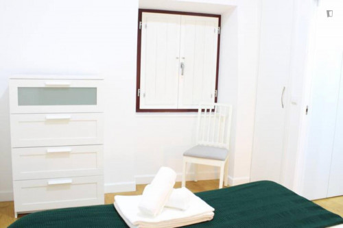 Cosy 2-Bedroom apartment close to Coimbra train station