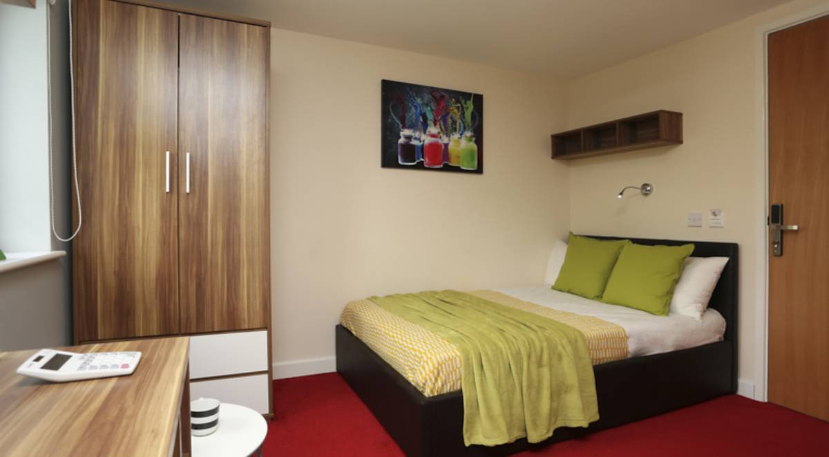  Deluxe En-Suite - Kentish House  -  Canterbury Student Village  - Gallery -  4