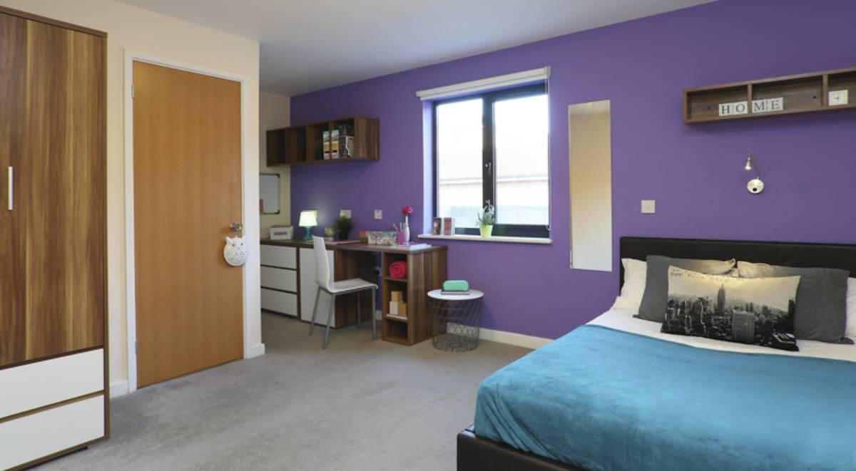 Deluxe En-Suite - Behn Hall  -  Canterbury Student Village  - Gallery -  1
