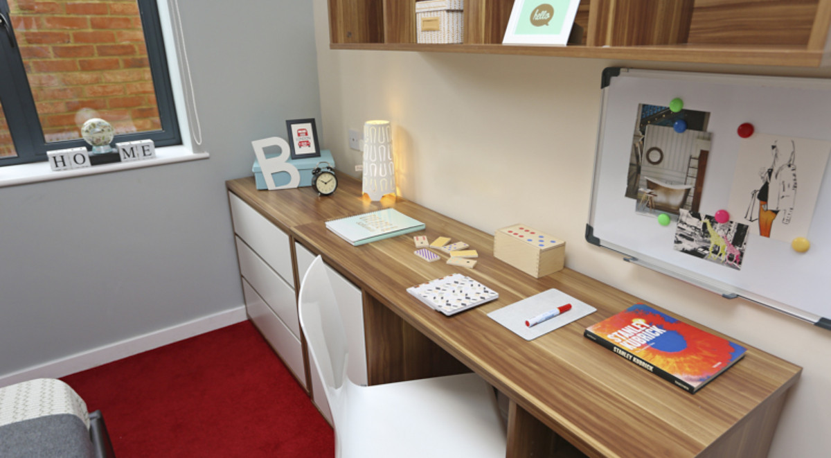  Classic En-Suite Lower Ground - Kentish House  -  Canterbury Student Village  - Gallery -  4