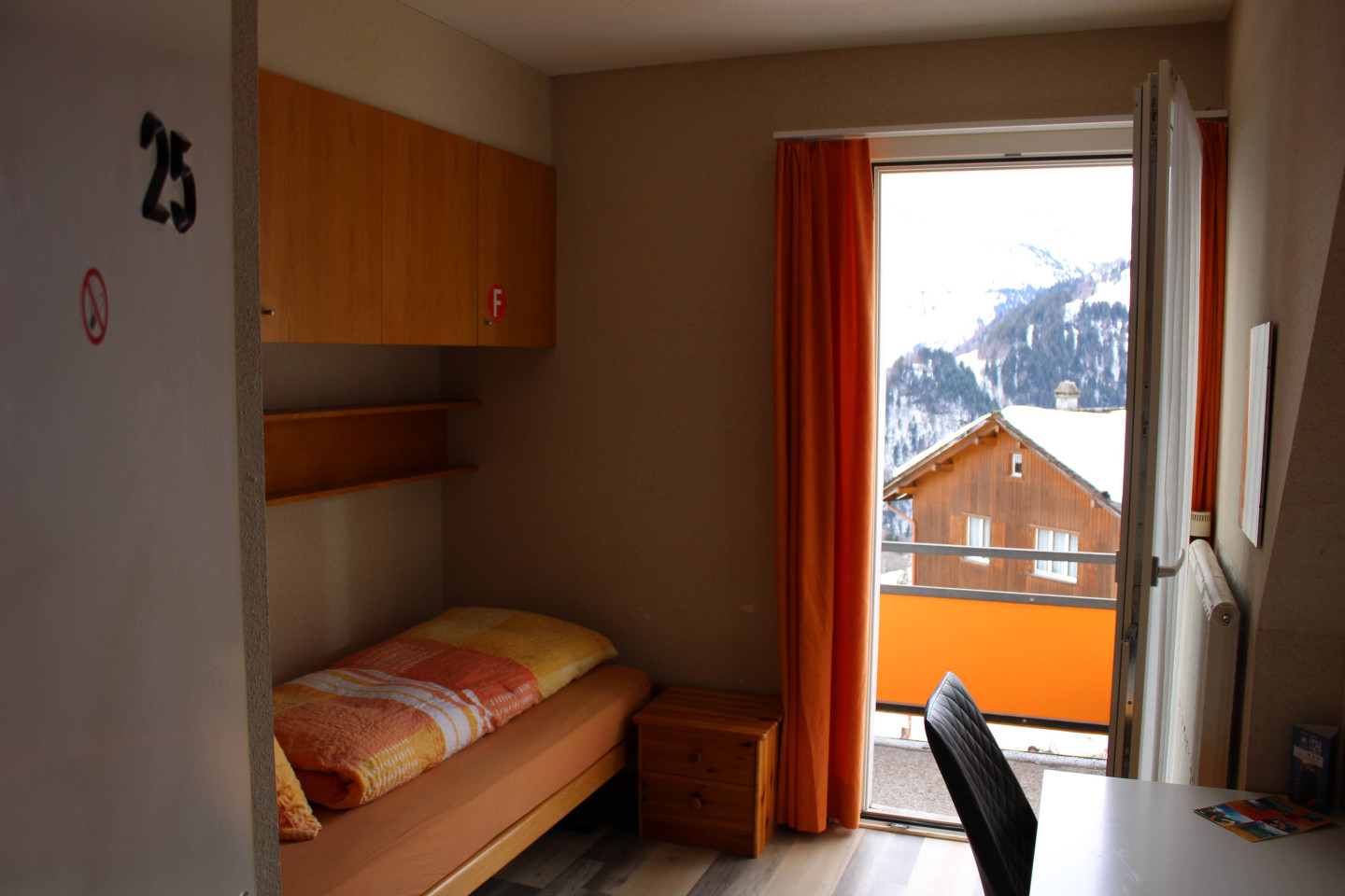  Private Room With Private Bathroom  -  Vibrant Cozy House  - Gallery -  15
