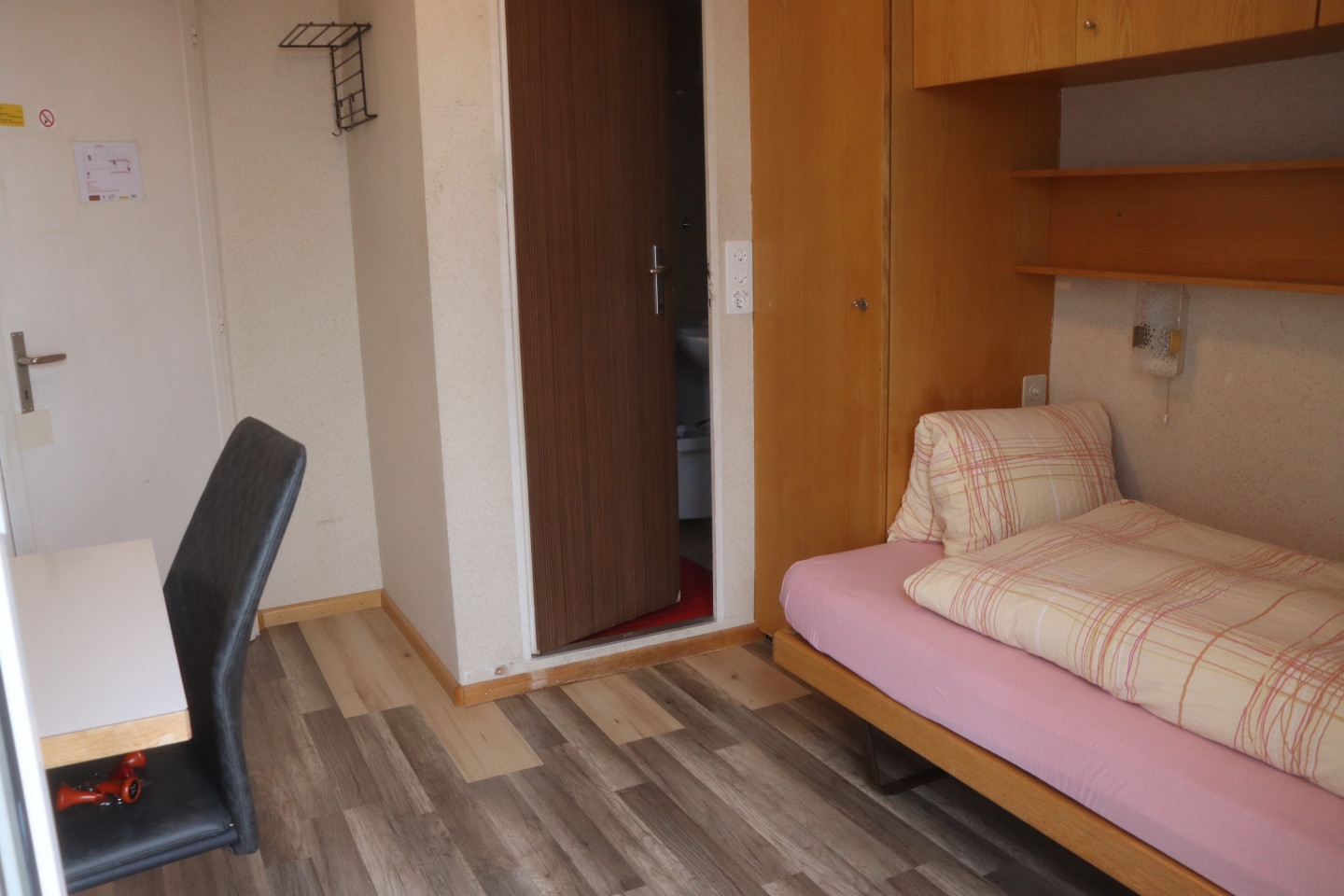  Private Room With Private Bathroom  -  Vibrant Cozy House  - Gallery -  20