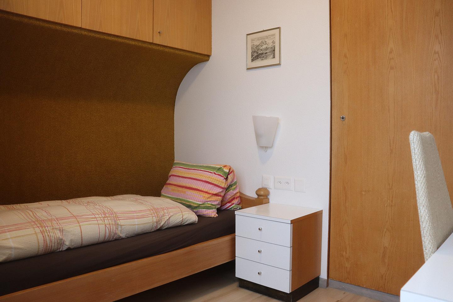  Private Room With Shared Bathroom  -  Vibrant Cozy House  - Gallery -  12