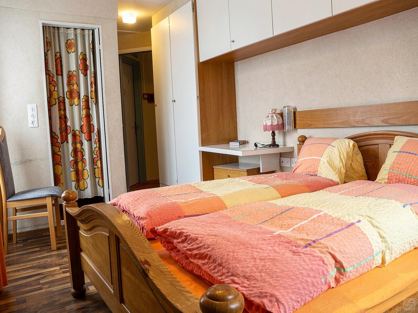  Double Room With Private Bathroom  -  Vibrant Cozy House  - Gallery -  49