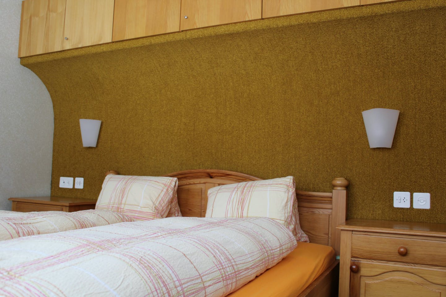  Double Room With Private Bathroom  -  Vibrant Cozy House  - Gallery -  2