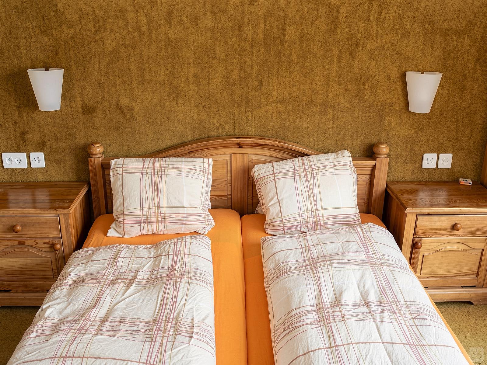  Double Room With Private Bathroom  -  Vibrant Cozy House  - Gallery -  45