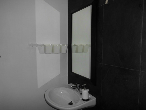 Very nice double bedroom in Paço de Arcos