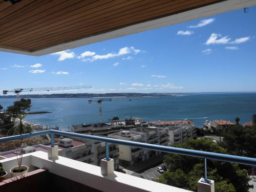Very nice double bedroom in Paço de Arcos - Gallery - 5