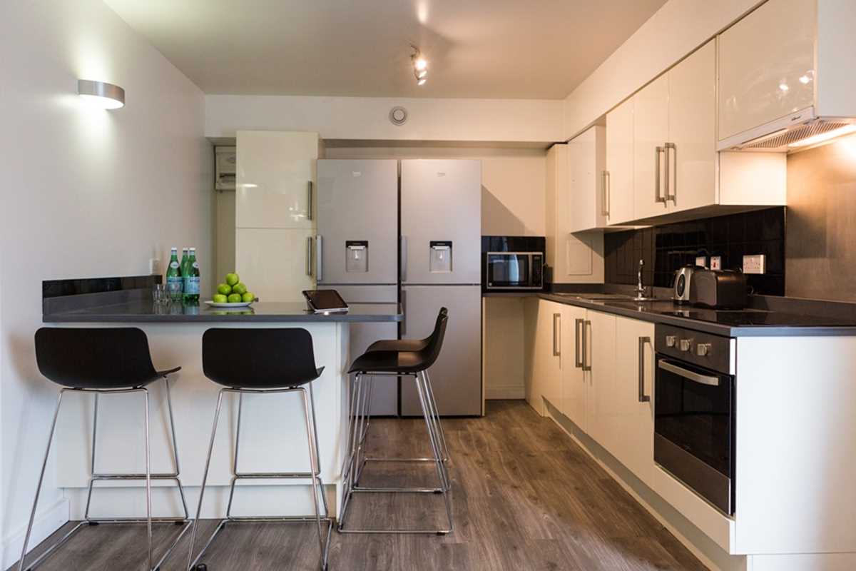  Bronze Ensuite - Mid Level  -  South Bank Residence - Flexible Tenancies  - Gallery -  3