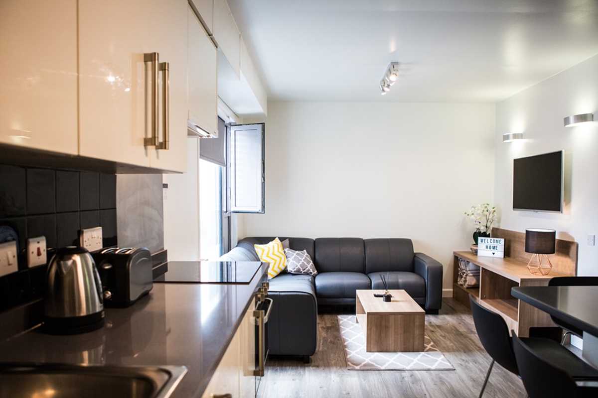  Bronze Ensuite - Mid Level  -  South Bank Residence - Flexible Tenancies  - Gallery -  4