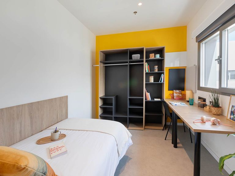 Single With Kitchen - Bermejales - Gallery - 1