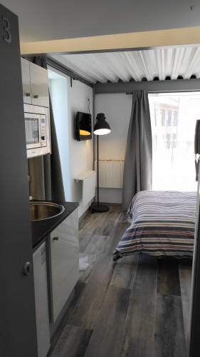 Studio, near Cathedral, perfect for short and mid term