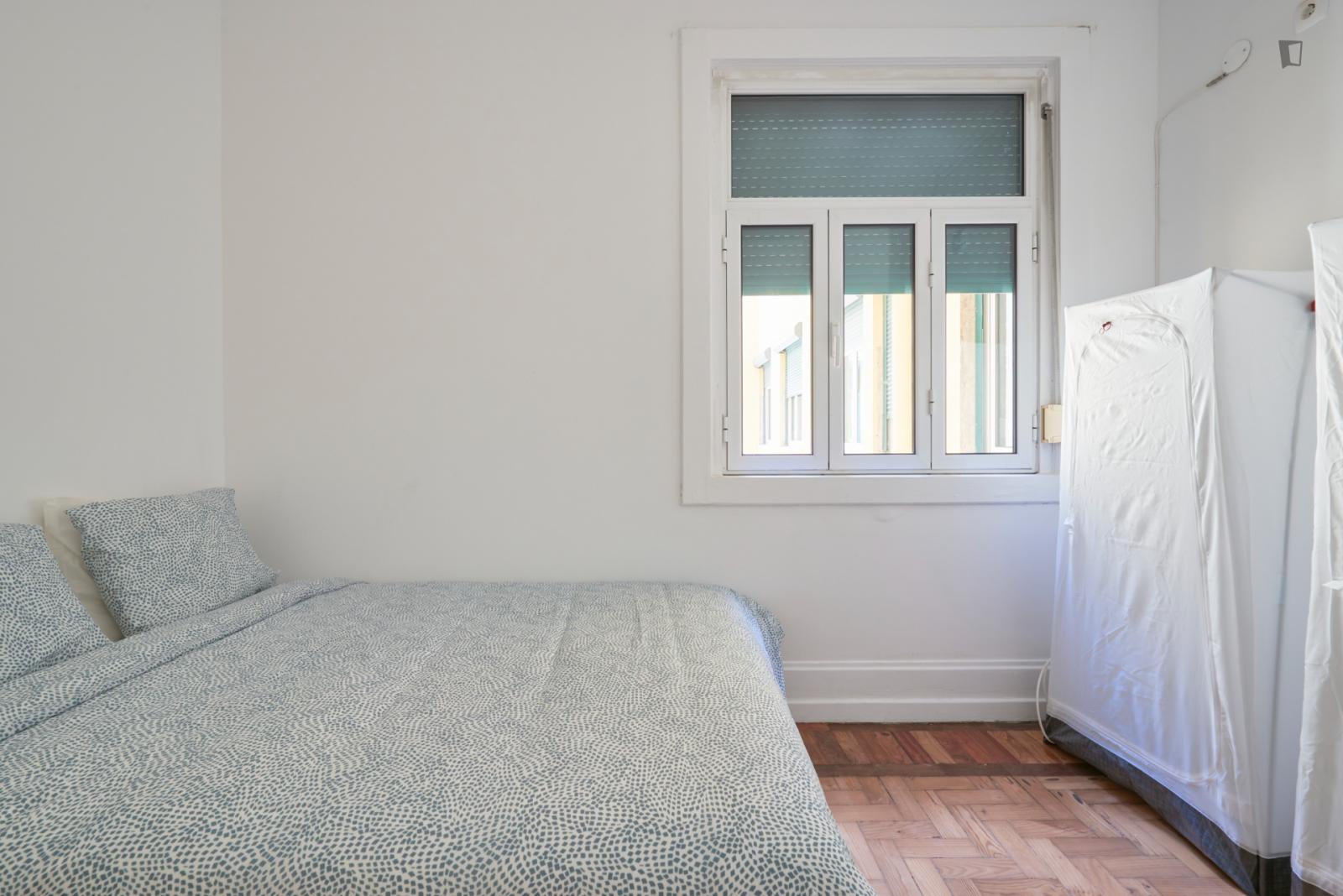 Large Double Bedroom In Marquês De Pombal - 1