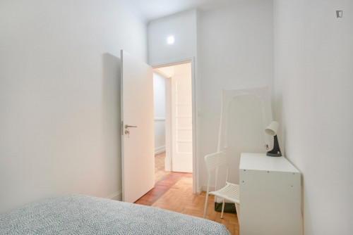 Great double bedroom in Marquês de Pombal - Gallery - 6