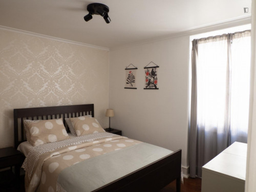 Bright 1-bedroom flat in Lisbon