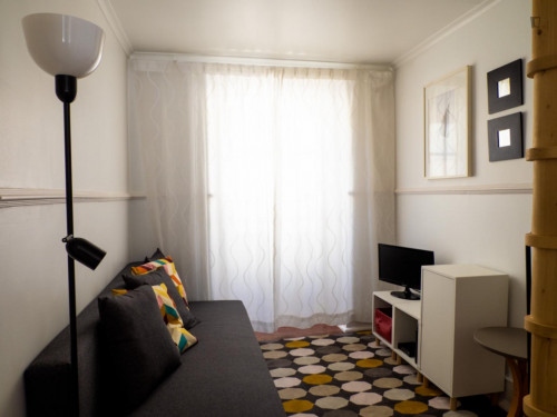 Bright 1-bedroom flat in Lisbon