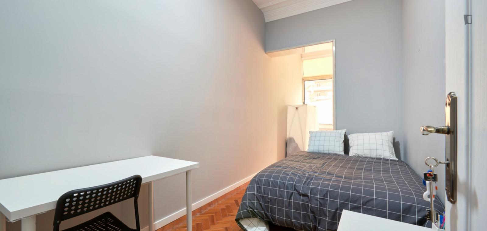 Lovely Double Bedroom In Saldanha - 1