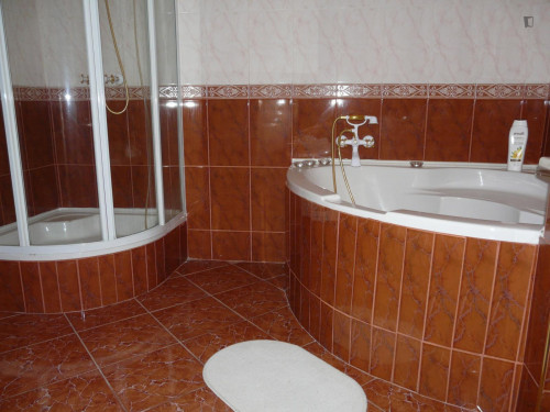 Homely 1-bedroom next to the Opera House,close to Veterinary uni. - Gallery - 7