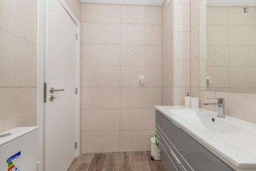Neat 2-bedroom flat in Olhão - Gallery - 12