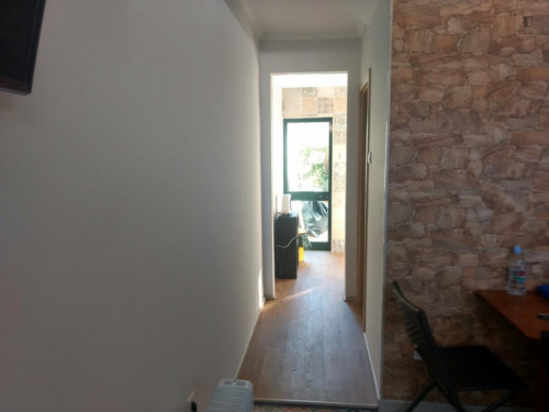 Homely 2-bedroom house near the Câmara de Gaia metro