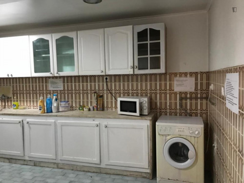 Single bedroom, with private bathroom, in Lumiar - Gallery - 8