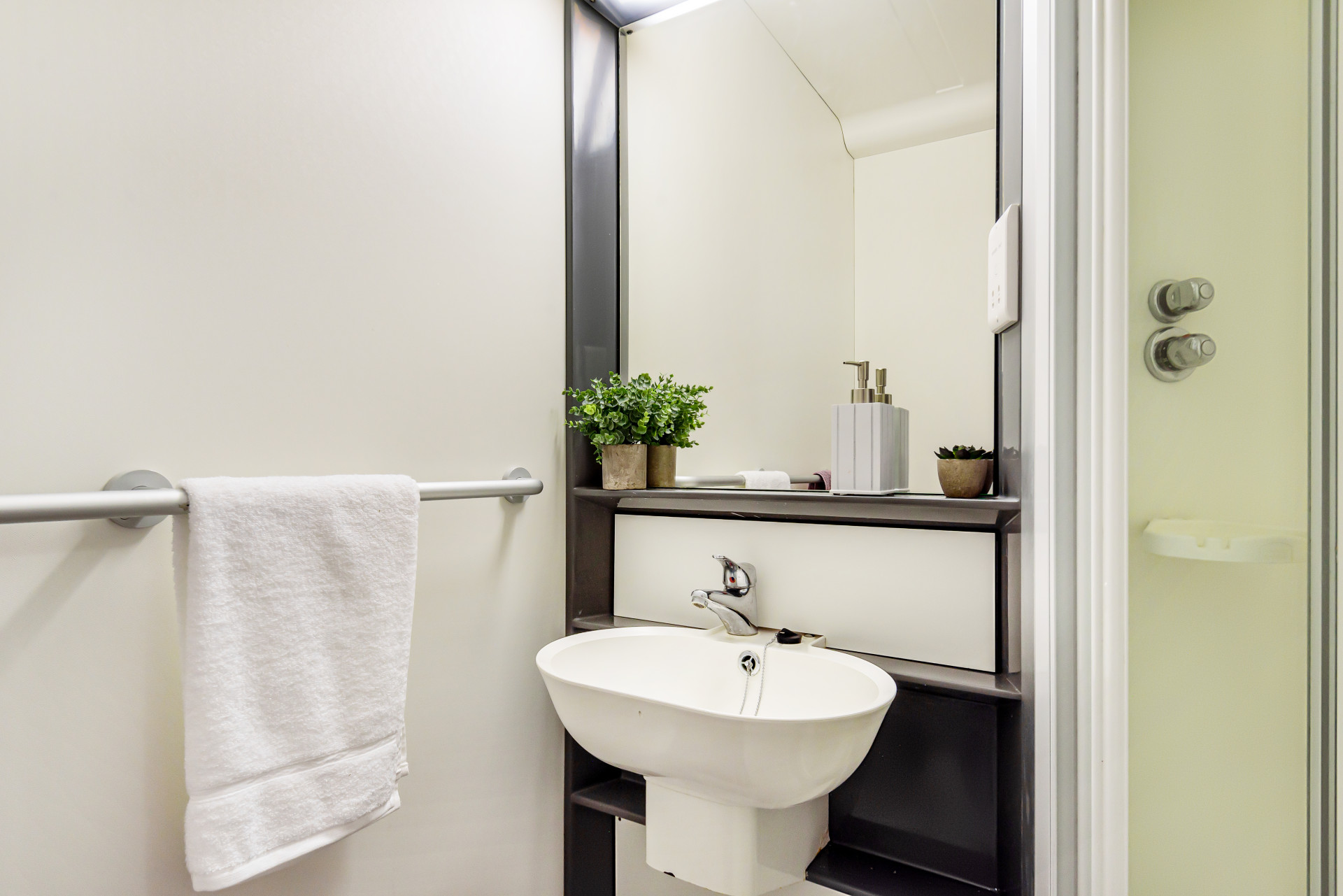 Ground Floor Four Bed Cluster - The Park - Gallery - 46