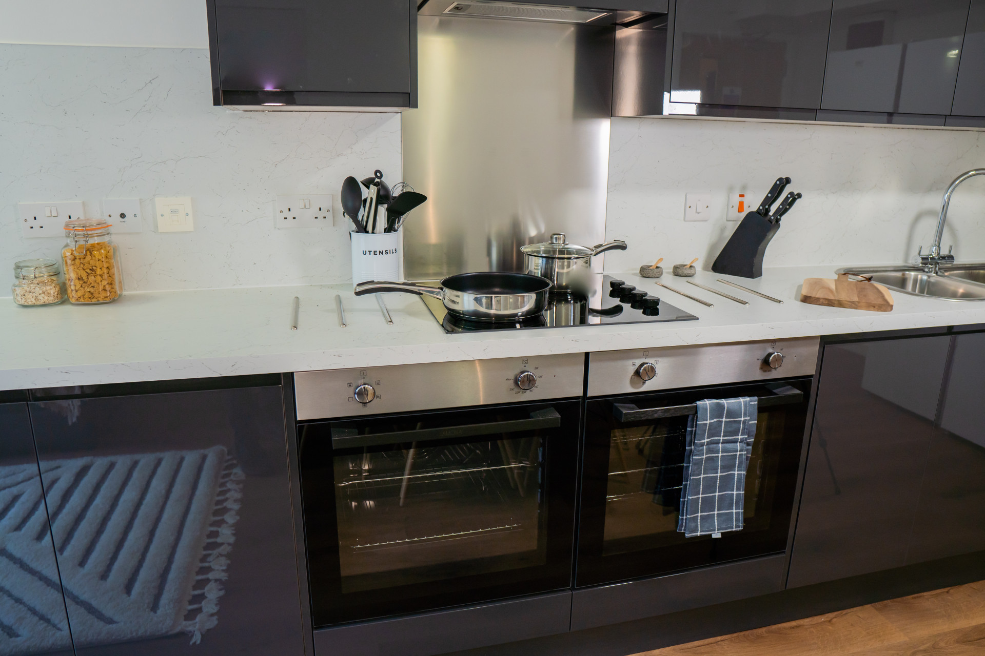 Second Floor Five Bed Cluster - The Park - Gallery - 20