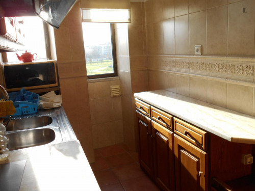 O-Delightful single bedroom in Baixa de Santa Clara  - Gallery -  5