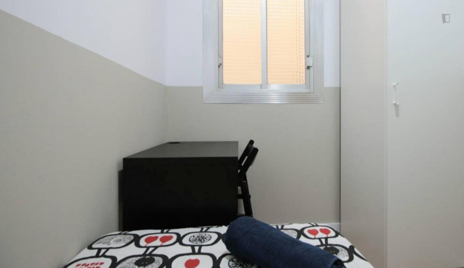 Cool single bedroom in El Raval neighbourhood