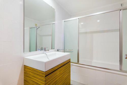 Luxurious 4-bedroom apartment in Parque das Nações